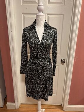 Diane Von Furstenberg Black and White Long-Sleeve Wrap Dress